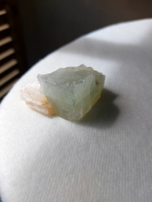 Apophyllite sur baryte