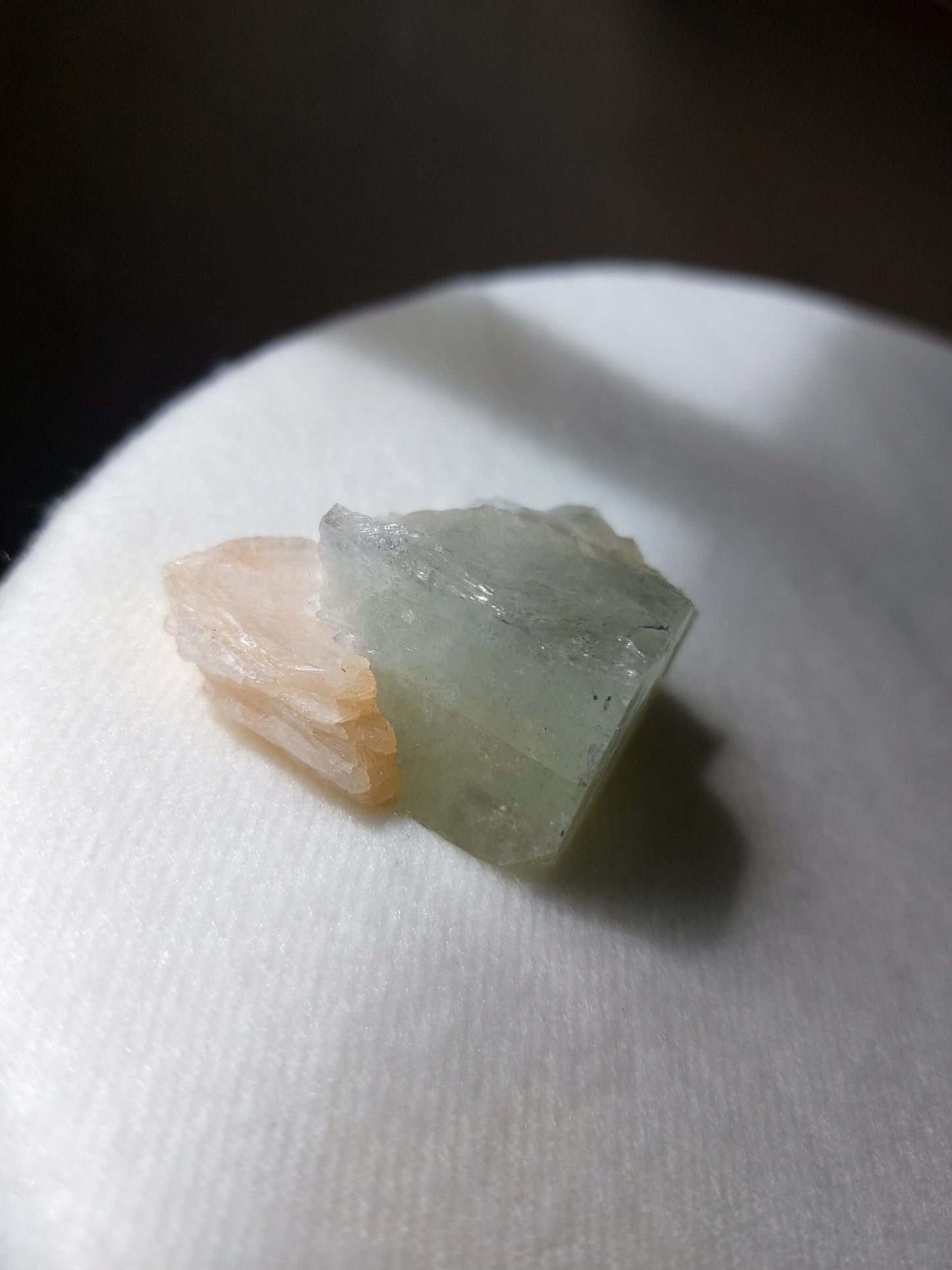 Apophyllite sur baryte