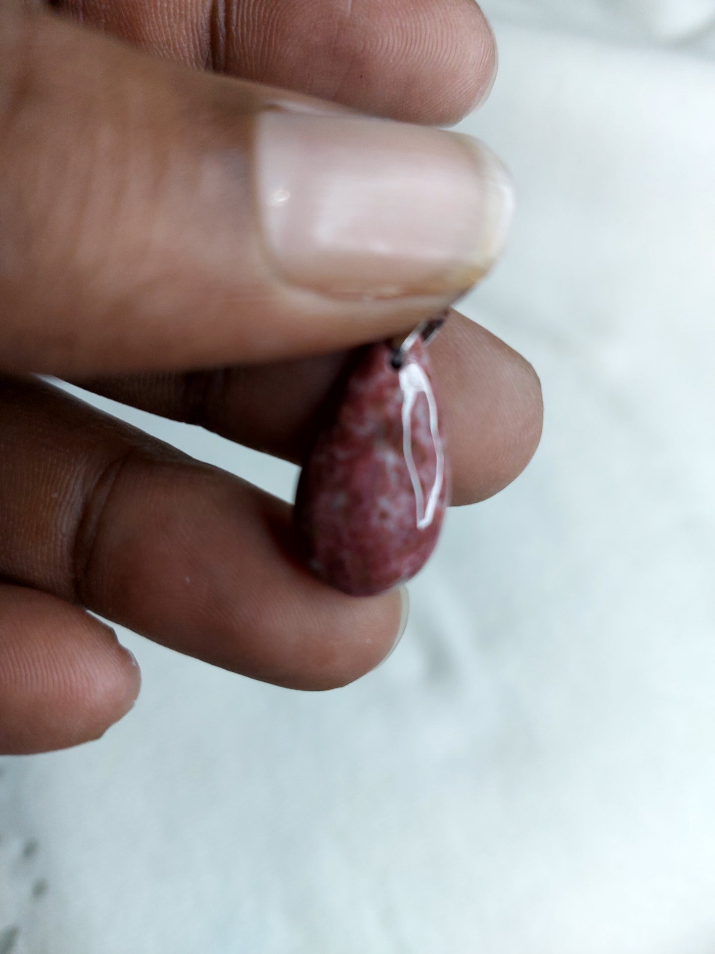 Thulite pendentit